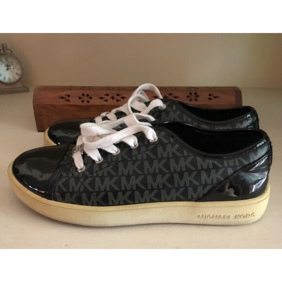 MICHAEL KORS Shoes Ivy Dee Ladies Size 5 Logo Print Sneaker - Picture 10 of 11